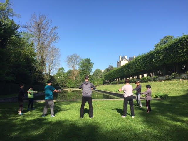 cours de qi gong sceaux en plein air